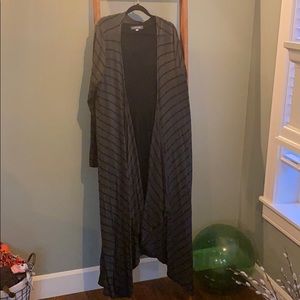 Yoni Jay waterfall front duster